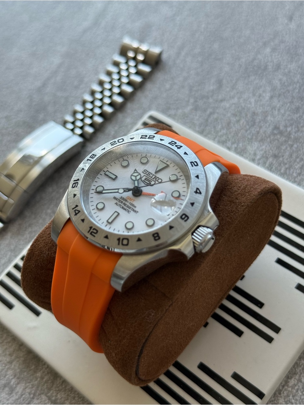Seiko 5 Explorer GMT - Custom Build
